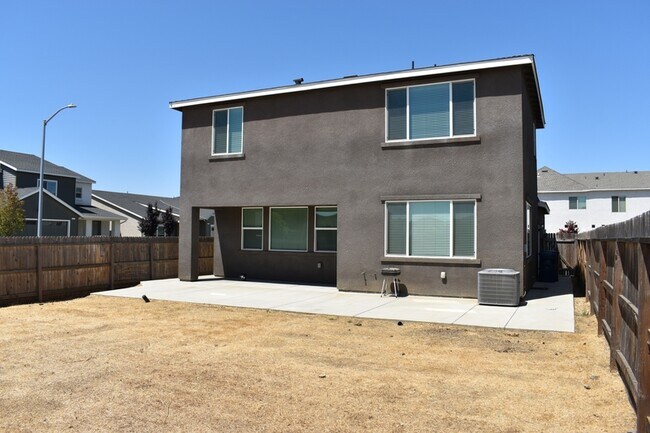 Building Photo - 2446 Cortes Dr
