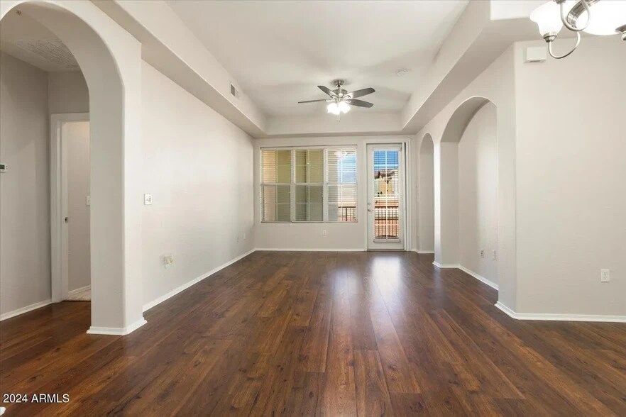 Building Photo - 14575 W Mountain View Blvd