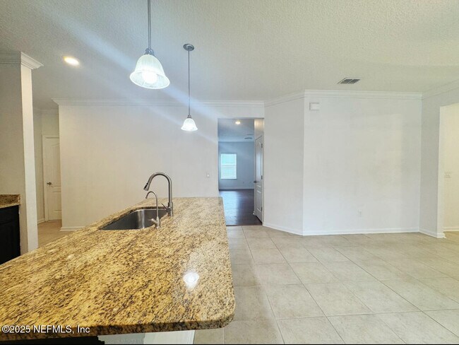 Building Photo - 8953 Devon Pines Dr