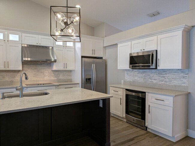 Building Photo - 5/3 Single Family Home at East Lake Cove i...