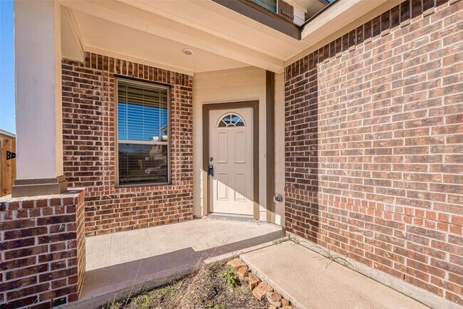 Building Photo - 14633 E Pine Heart Dr