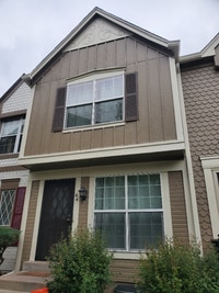 Building Photo - 1811 S Quebec Way