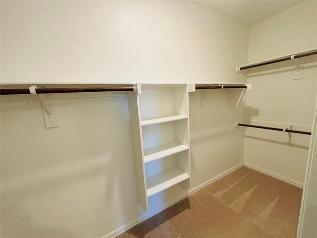 Building Photo - 510 Macdonald Wy