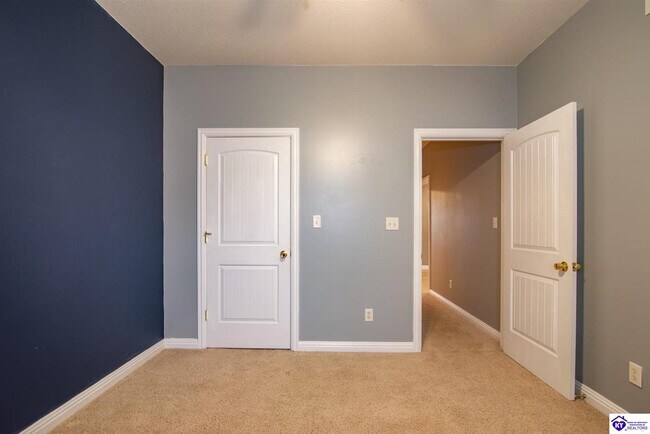 Building Photo - 45 Crosslin Ct