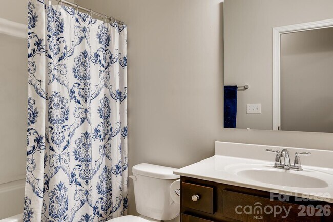 Building Photo - 126 Canada Dr