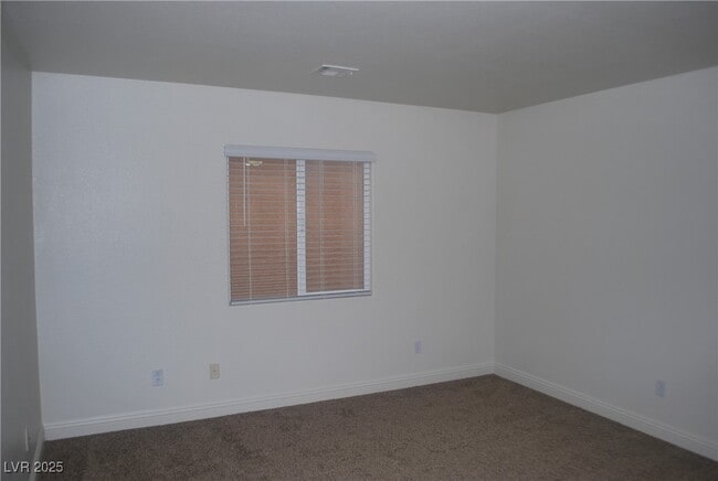 Building Photo - 10031 Cranbrook Falls Ct