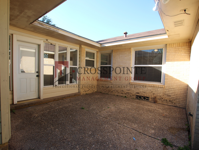 Building Photo - Coming Soon! Updated 3 bedroom 2 bath near...