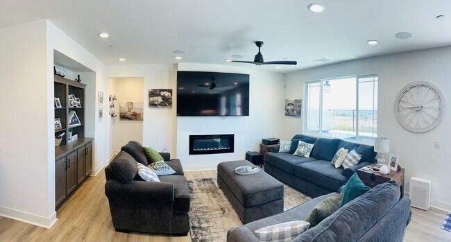 Building Photo - 24956 Ganymede Wy