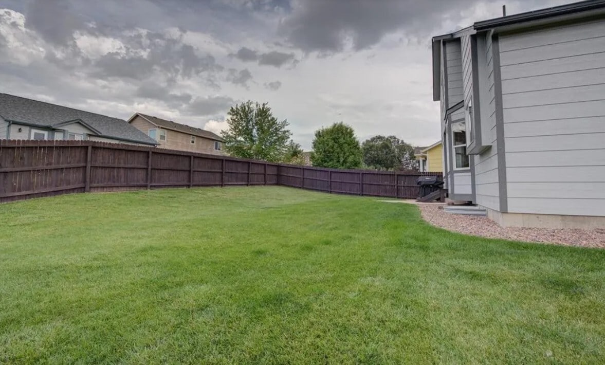 Building Photo - 6151 Oakwood Blvd