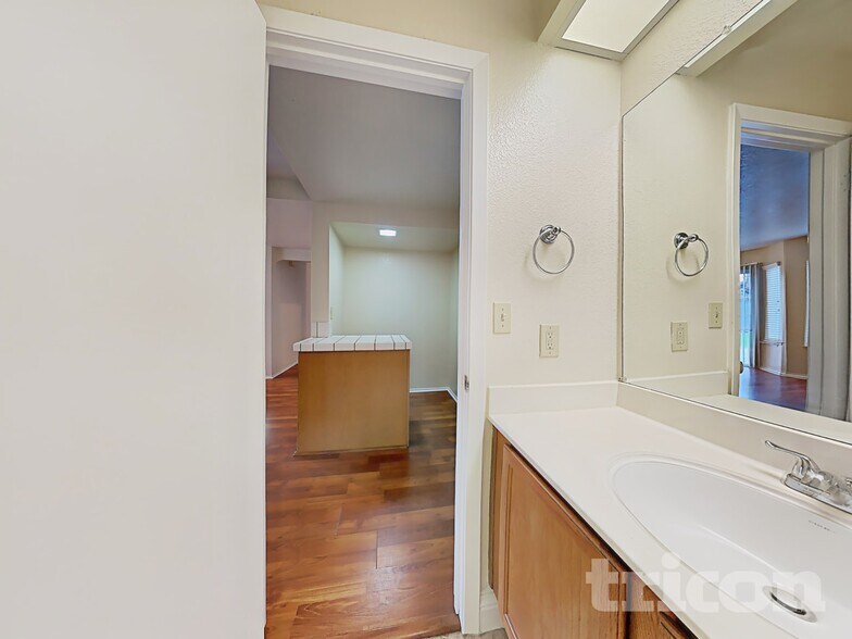 Building Photo - 116 Brighton Dr