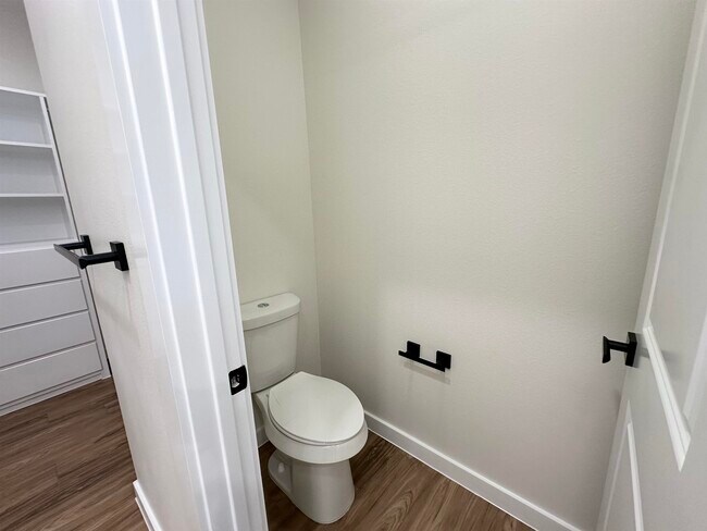 Building Photo - 7524 Cresta Bella Rd