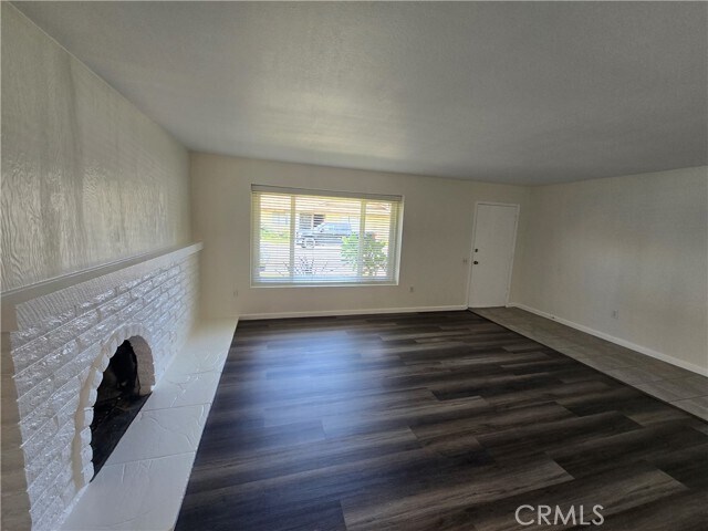 Building Photo - 17081 Evergreen Cir
