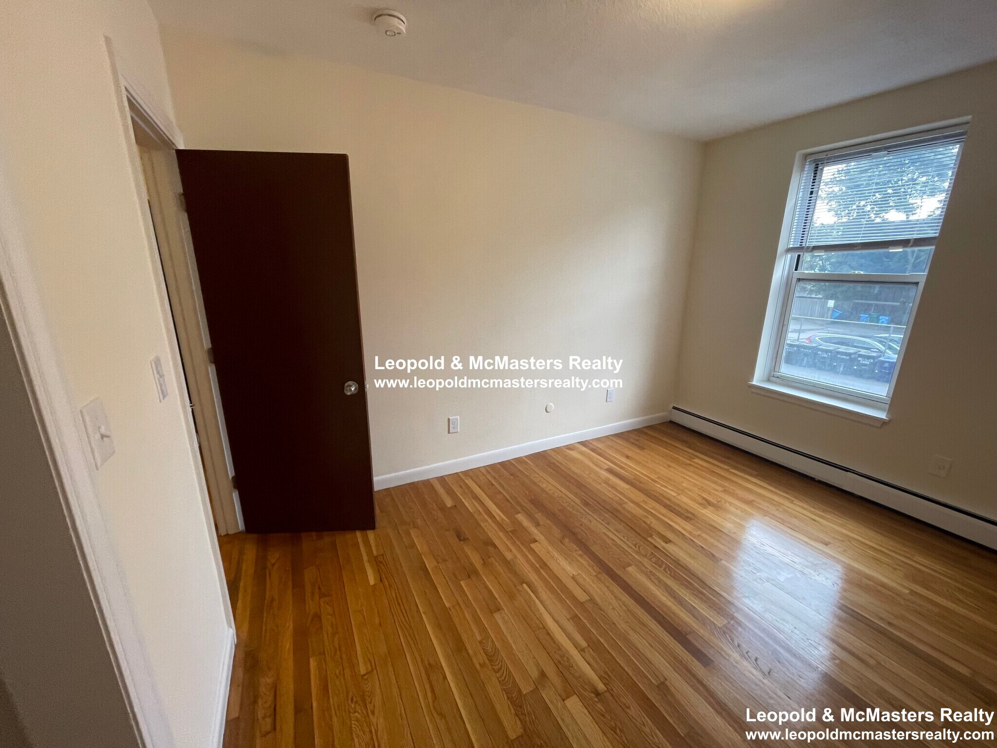 Building Photo - 144 North Beacon St
