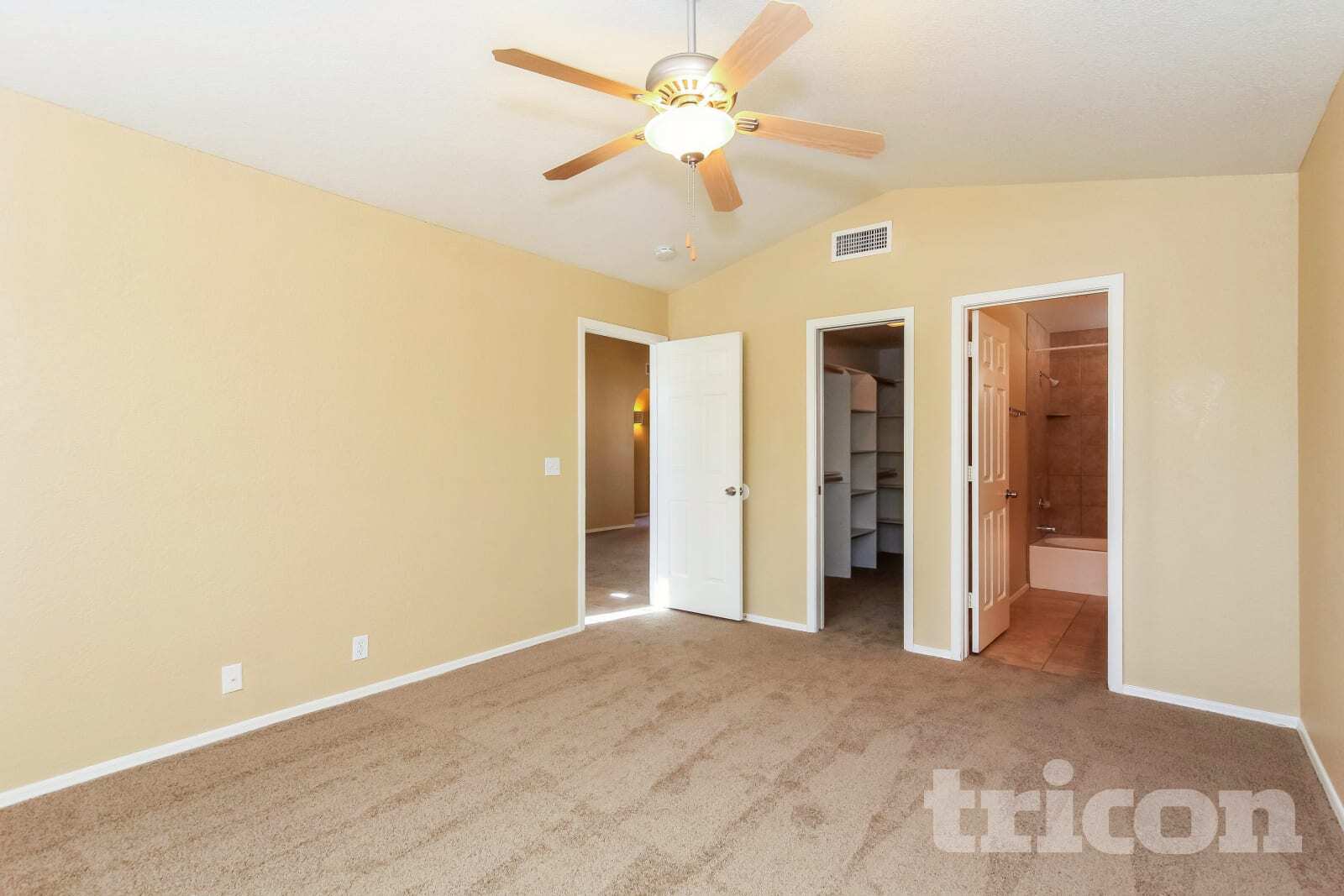 Building Photo - 1464 E Rosemonte Dr