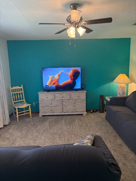 Building Photo - 5418 Turton Ln