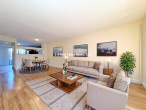 Building Photo - 142 N Beacon St