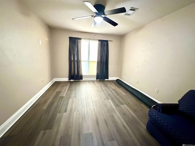 Building Photo - 5141 Nicholson Dr
