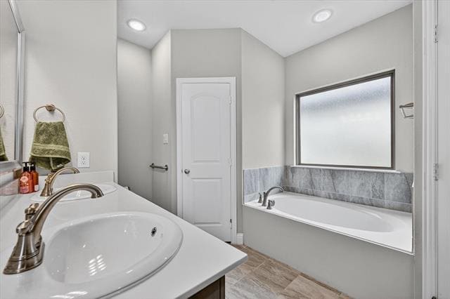 Building Photo - 7815 Cottonwood Dr