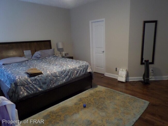 Building Photo - 124 Highgrove Ct