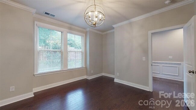 Building Photo - 1220 Madison Towns Ln