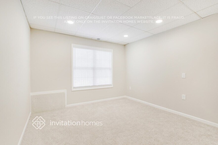 Building Photo - 2582 Chipping Ct