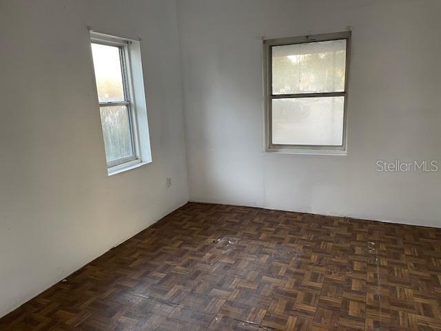 Building Photo - 917 E Flora St