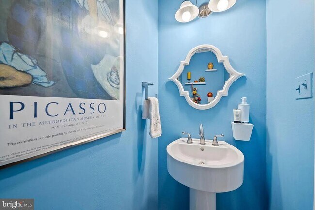 Building Photo - 42 Bouton Green Ct