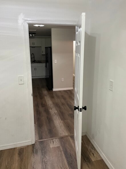 Building Photo - 512 Quail Ln