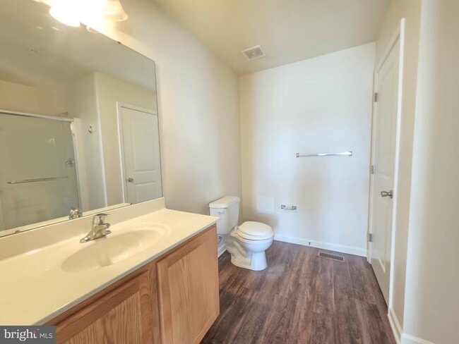 Building Photo - 234 Garrison Way