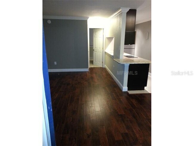 Building Photo - 1301 S Howard Ave