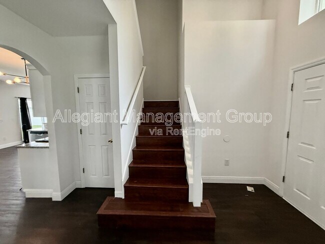 Building Photo - 608 Bluebill Ct