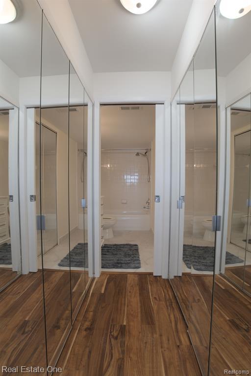 Building Photo - 1944 Klingensmith Rd