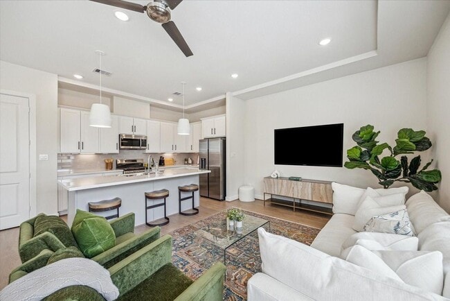 Building Photo - 1508 Colonial Gorge Dr