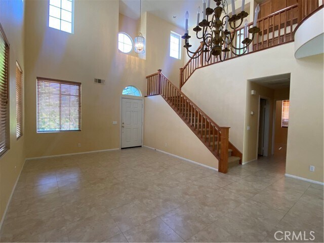 Building Photo - 44 Whispering Pine