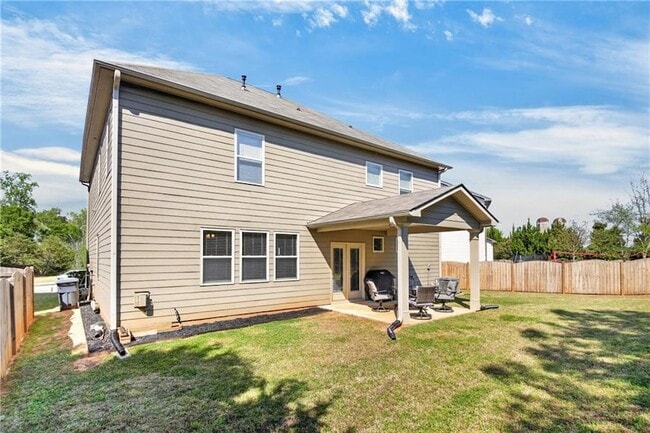 Building Photo - 205 Orchard Trail