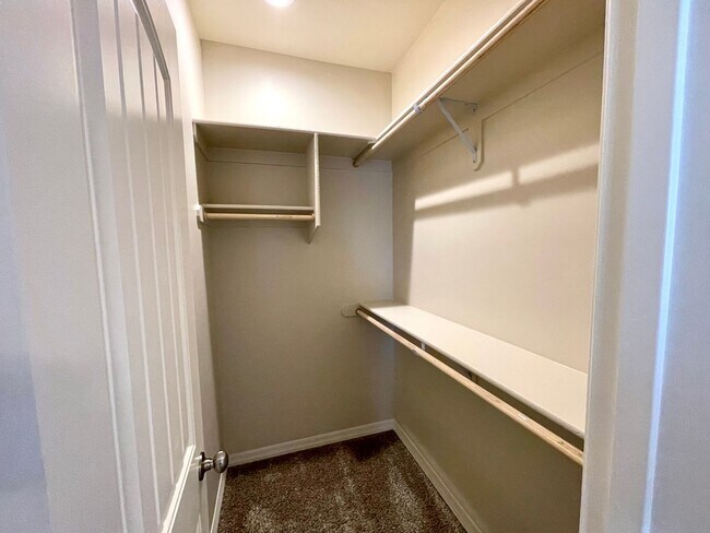 Building Photo - Centrally Located 3BR Home Near Airway Ave | Granite Kitchen, 2-Car Garage & Fenced Yard!