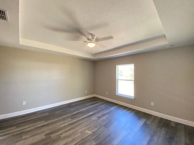 Building Photo - Custom Home - Kingsland Country Estates Desirable  4/2/2 **Won't Last**