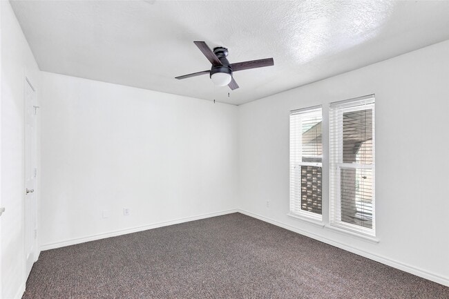 Building Photo - 7703 Pine Cup Dr