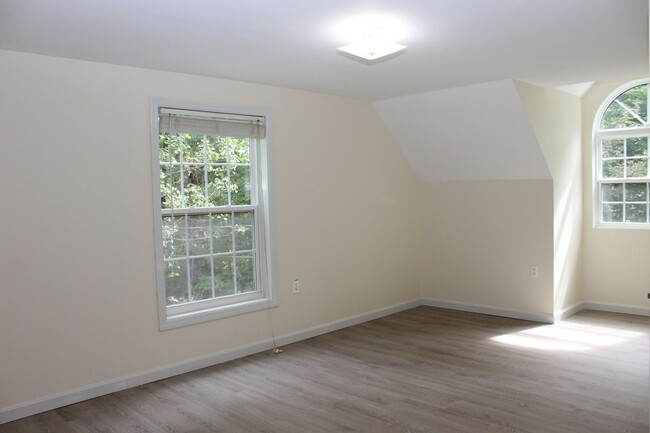 Building Photo - Long Term Rental in Sandwich - 3 Bedroom H...