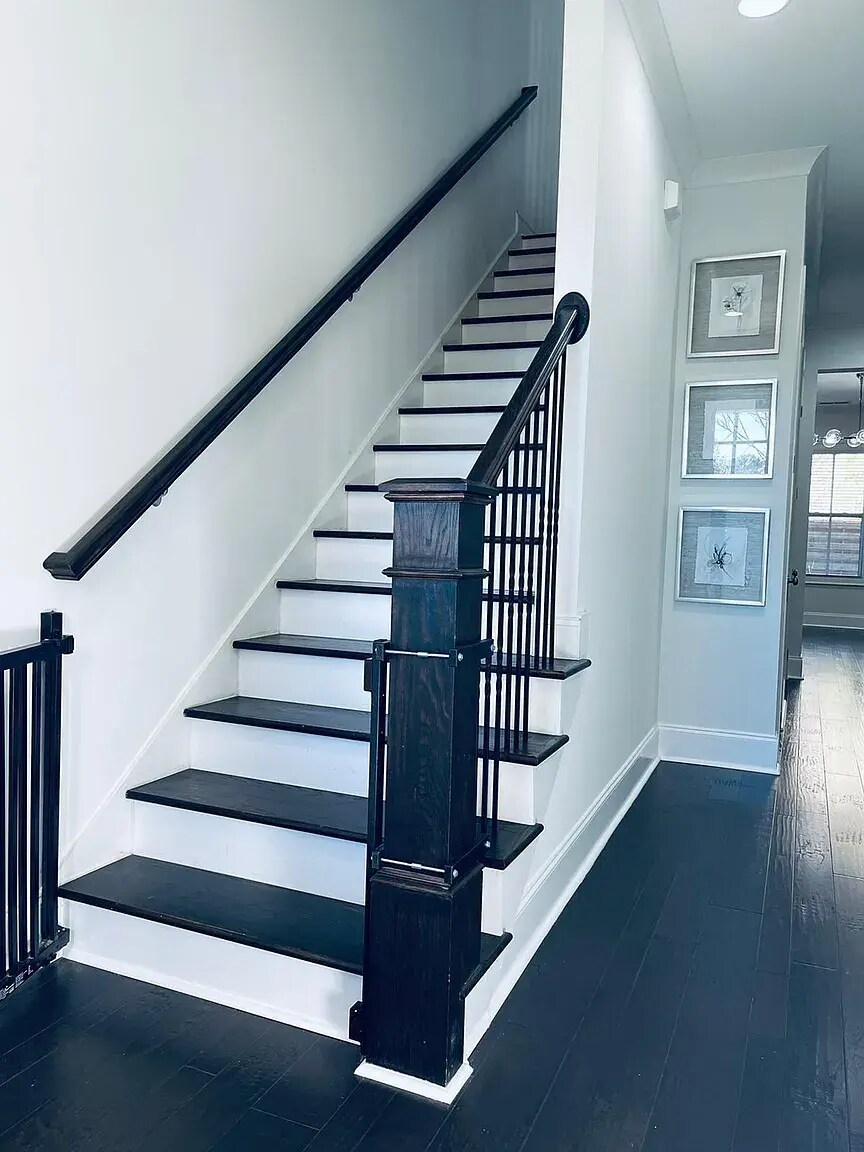 Stairs to 2nd Level - 304 Sonatina Ter