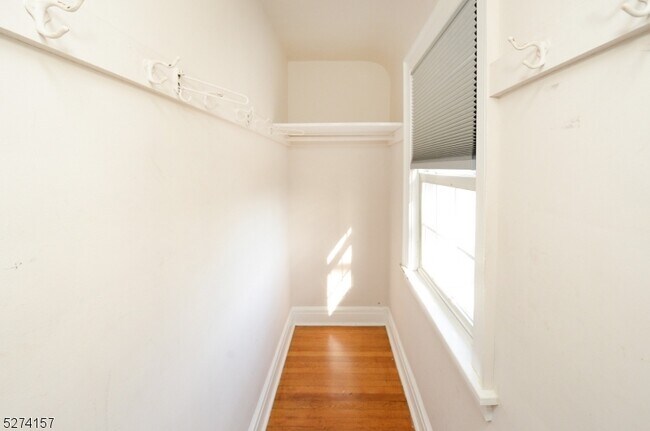 Building Photo - 29 13th Ave