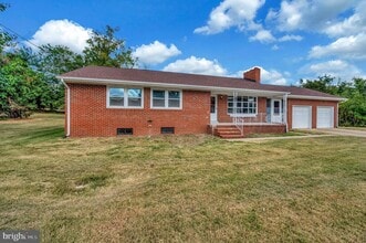 Building Photo - 1008 Garrisonville Rd