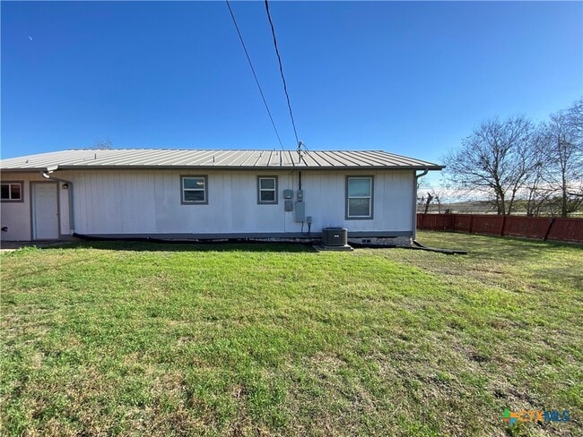 Building Photo - 1490 W Klein Rd