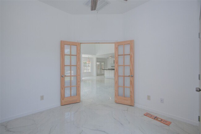 Building Photo - 4427 Waterfall Way