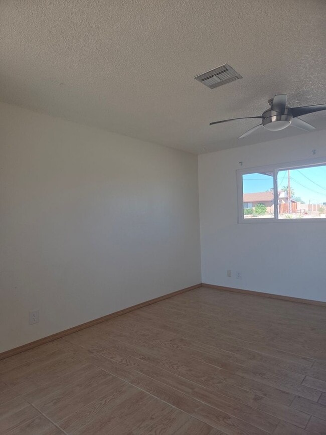Building Photo - 72565 Granite Ave