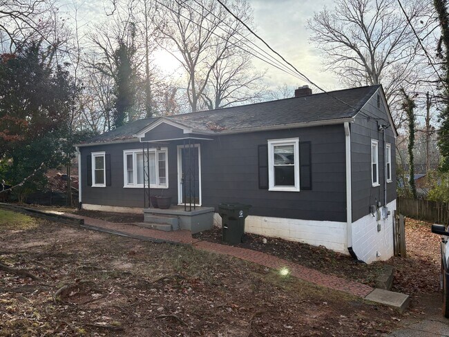 Primary Photo - 4 Bedroom 2 Bath Bungalow home in Greenville