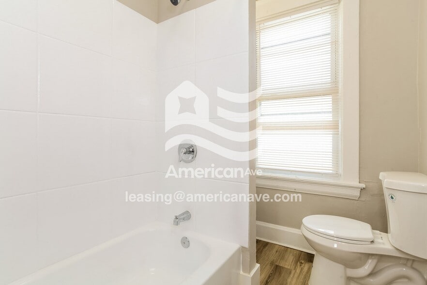 Building Photo - 1232 Elberon Ave