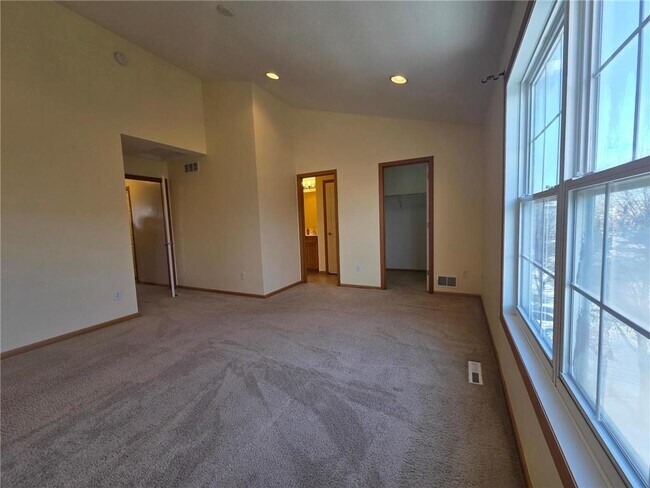 Building Photo - 15842 Frisian Ln