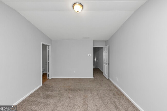 Building Photo - 735 Crestwell Cir