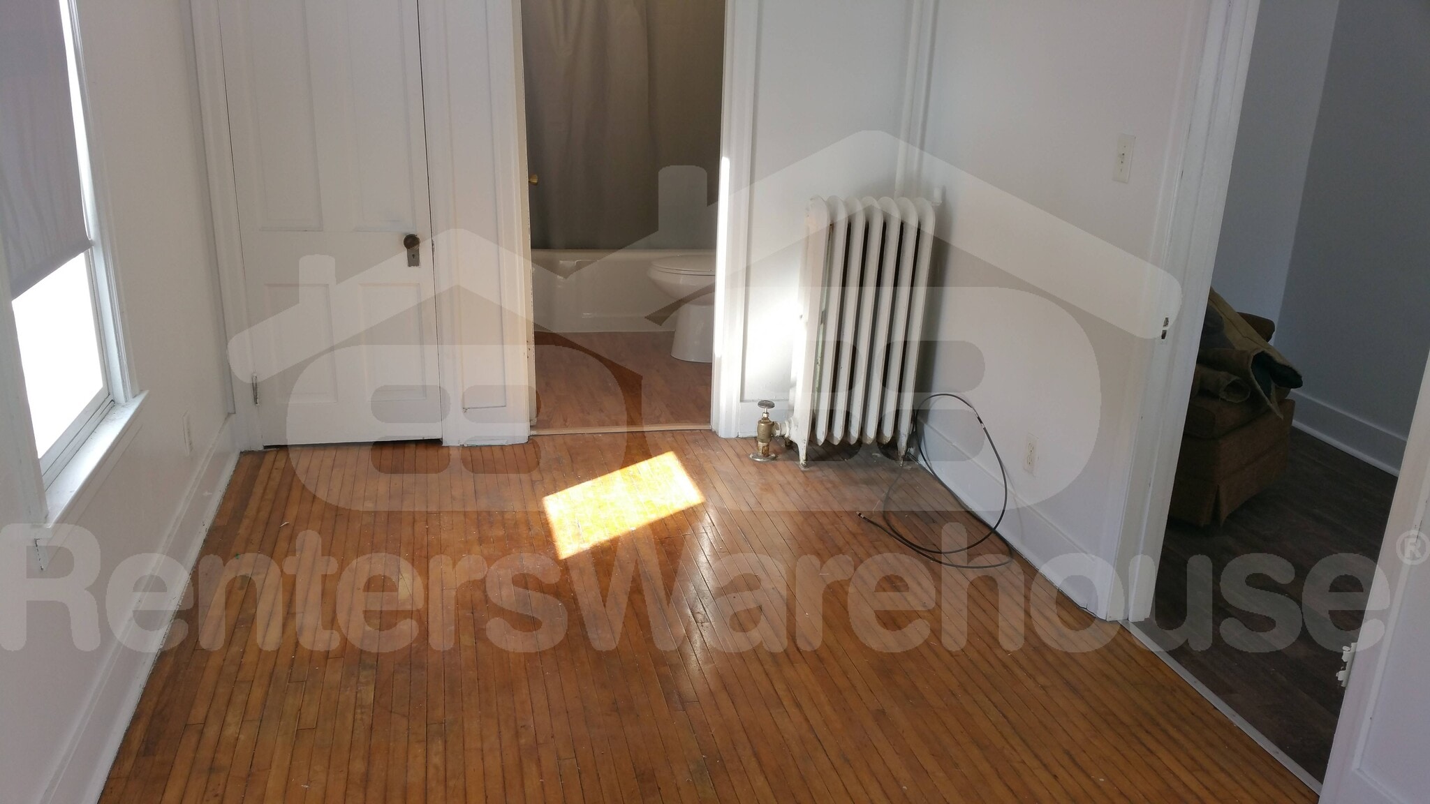 Building Photo - 224 S Park St